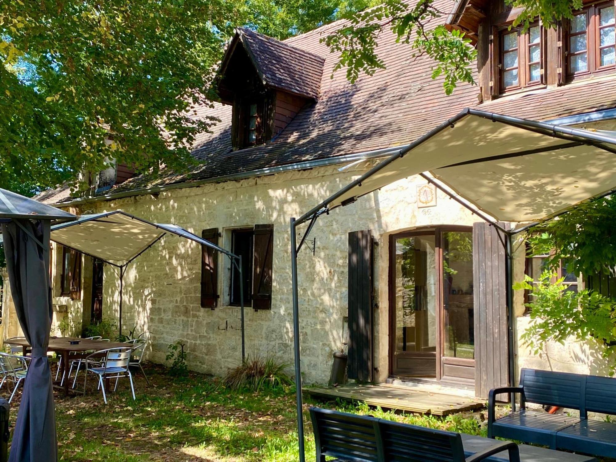 Bed and Breakfast Domaine Valenquercy Cazillac Exterior foto